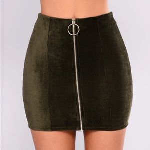 Y2K Fashion Nova Top of the World Velvet Mini Skirt - Olive - US size XL
